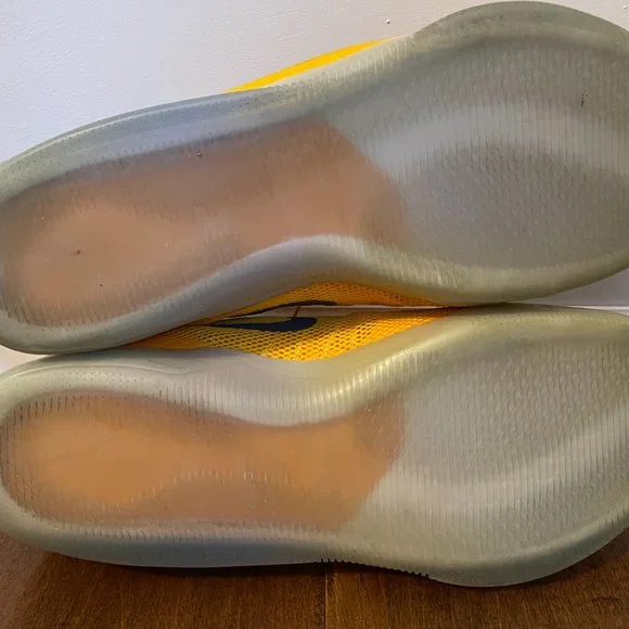 Nike Kobe XI 11 TB University Gold Athletic Shoes 856485-771 - Men's 18 - Picture 9 of 11